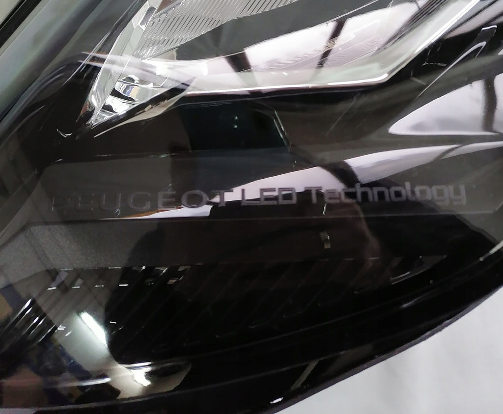 Frontscheinwerfer Peugeot 208 II 90200109 Full LED Links Scheinwerfer Headlight