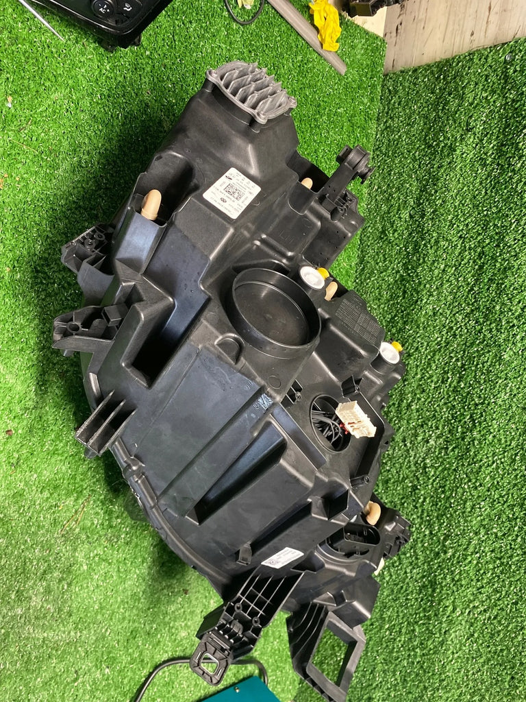 Frontscheinwerfer VW Id.4 11B941005B Vorderseite Scheinwerfer Headlight SCH3129981707cm