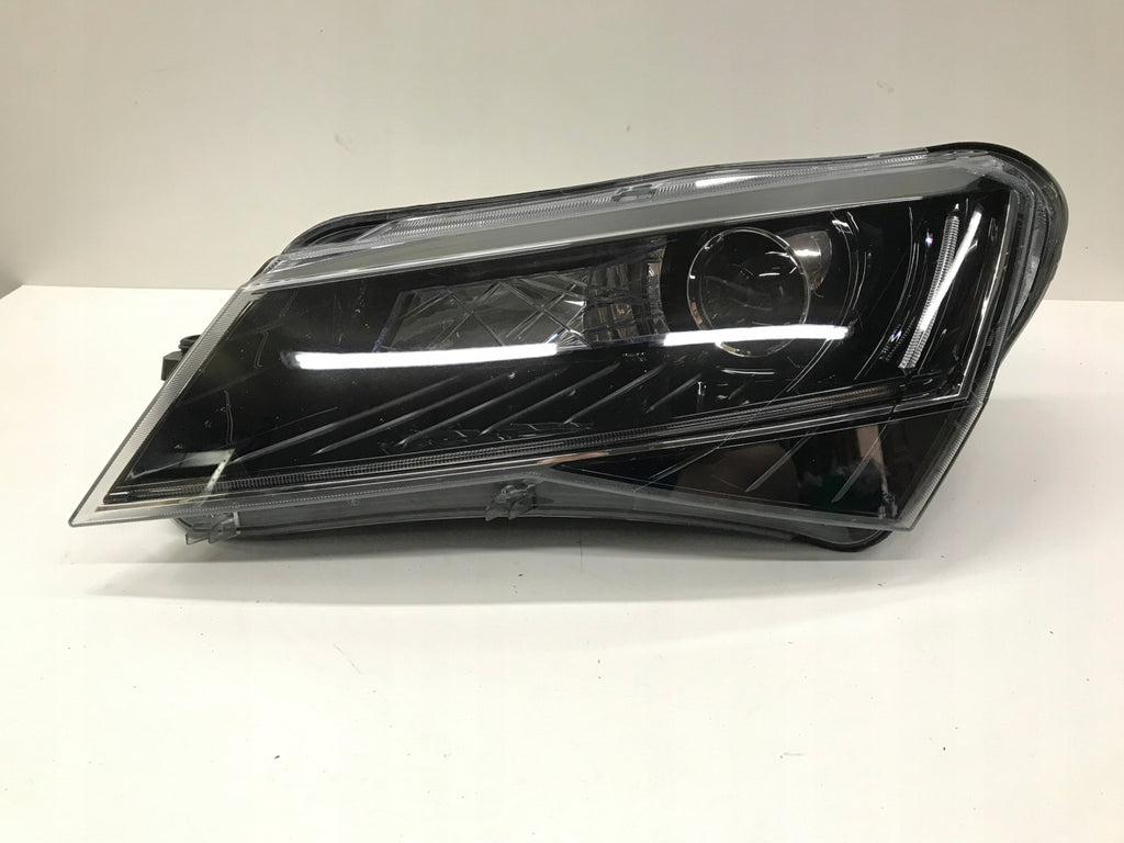 Frontscheinwerfer Skoda Superb III 3V1941015B Xenon Links Scheinwerfer Headlight SCH7906754218xk