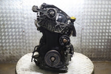 Laden Sie das Bild in den Galerie-Viewer, Motor Renault Espace IV M9R740 2.0 DCI 149PS 2006 Diesel Engine Unkomplett