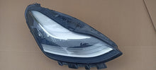 Laden Sie das Bild in den Galerie-Viewer, Frontscheinwerfer Tesla 3 1077367-50-B LED Rechts Scheinwerfer Headlight