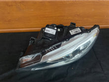 Laden Sie das Bild in den Galerie-Viewer, Frontscheinwerfer Volvo S60 II V60 I 31420253 Xenon Links Scheinwerfer Headlight SCH9751173974qn