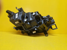 Laden Sie das Bild in den Galerie-Viewer, Frontscheinwerfer VW Id.3 10B941029 Full LED Ein Stück (Rechts oder Links) SCH9996211649sw