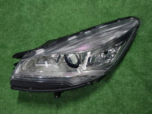 Laden Sie das Bild in den Galerie-Viewer, Frontscheinwerfer Ford Kuga CV44-13D155-AG Bi-Xenon Links Scheinwerfer Headlight SCH9310723033sx