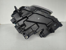 Laden Sie das Bild in den Galerie-Viewer, Frontscheinwerfer Hyundai Staria 92101-CG200 Full LED Links Headlight SCH2577462158jm