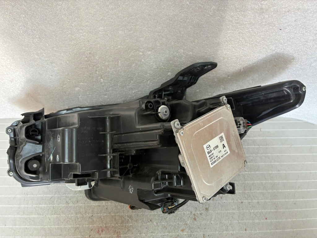 Frontscheinwerfer Mazda 3 BCJH-51030 Full LED Rechts Scheinwerfer Headlight SCH9257949076er