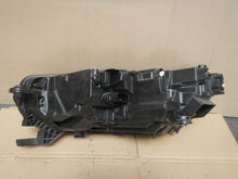 Laden Sie das Bild in den Galerie-Viewer, Frontscheinwerfer Skoda Octavia IV 5E4941016A LED Rechts Scheinwerfer Headlight SCH7158158983xd