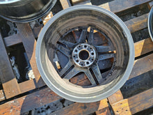 Laden Sie das Bild in den Galerie-Viewer, 1x Alufelge 18 Zoll 7.5" 5x112 A205401990 Mercedes-Benz A205 Rim Wheel FEL1835104375ss