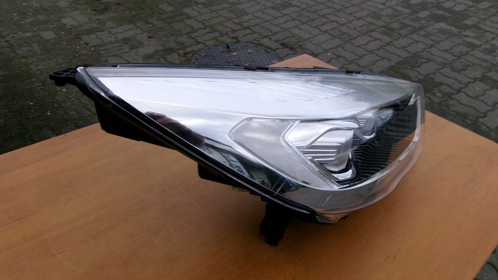 Frontscheinwerfer Ford Kuga GV4113D154AJ Xenon Rechts Scheinwerfer Headlight