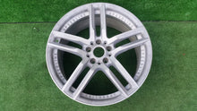 Laden Sie das Bild in den Galerie-Viewer, 1x Alufelge 19 Zoll 9.5&quot; 5x112 40ET Rim Wheel