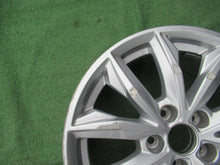 Load image into Gallery viewer, 1x Alufelge 17 Zoll 7.0&quot; 5x112 34ET Glanz Silber 80A601025 Audi Q5 Rim Wheel