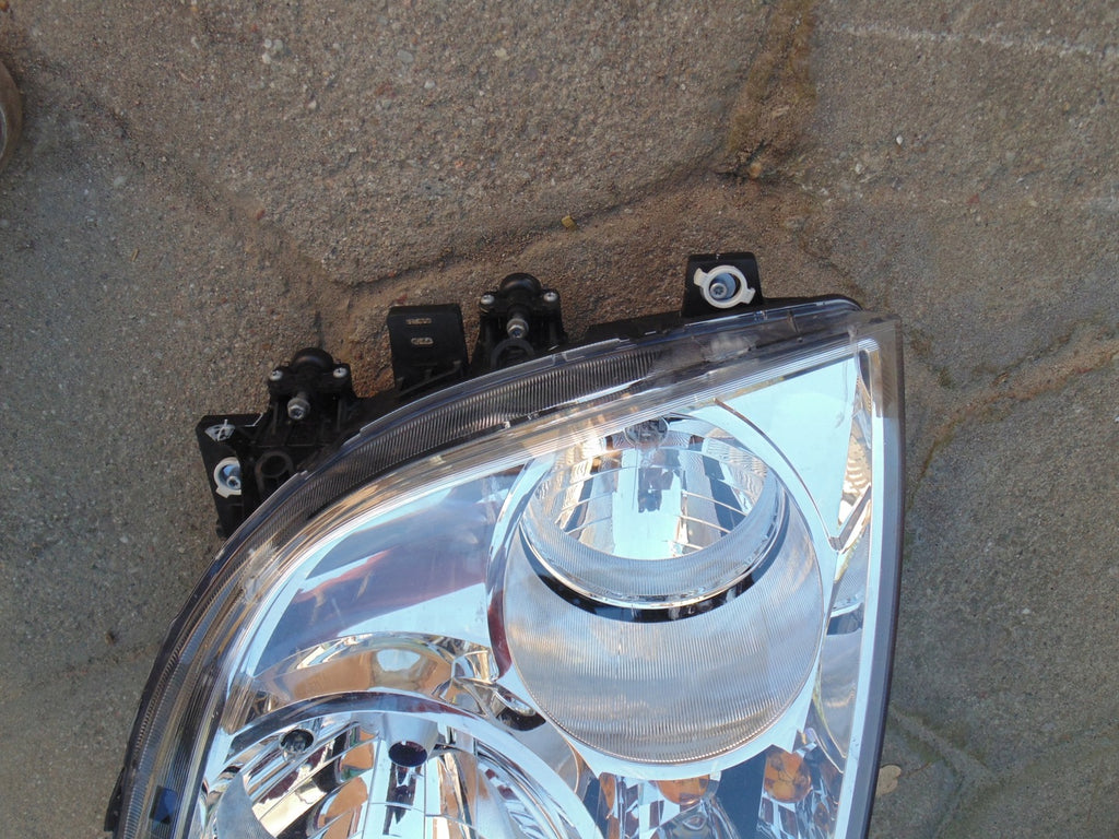 Frontscheinwerfer Mercedes-Benz A9608200339 Halogen Rechts Headlight