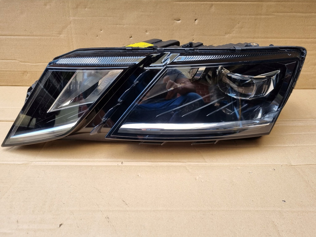 Frontscheinwerfer Skoda Octavia III 5E1941015D Full LED Links Headlight SCH4355097083dc