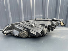 Load image into Gallery viewer, Frontscheinwerfer VW Golf VIII 5H1941006B LED Links Scheinwerfer Headlight SCH9097943467vl