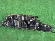 Laden Sie das Bild in den Galerie-Viewer, Frontscheinwerfer Toyota IV Yaris Full LED Links Scheinwerfer Headlight SCH7779489934jn