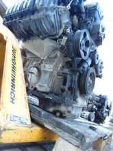 Laden Sie das Bild in den Galerie-Viewer, Motor Toyota Avensis 1AZ-FSE 2.0 Benzin Engine Unkomplett MOT9269697668tw