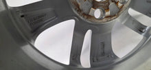 Load image into Gallery viewer, 1x Alufelge 15 Zoll 6.0" 5x114.3 45ET Glanz Silber 42611K0030 Toyota Yaris FEL9027825182pw