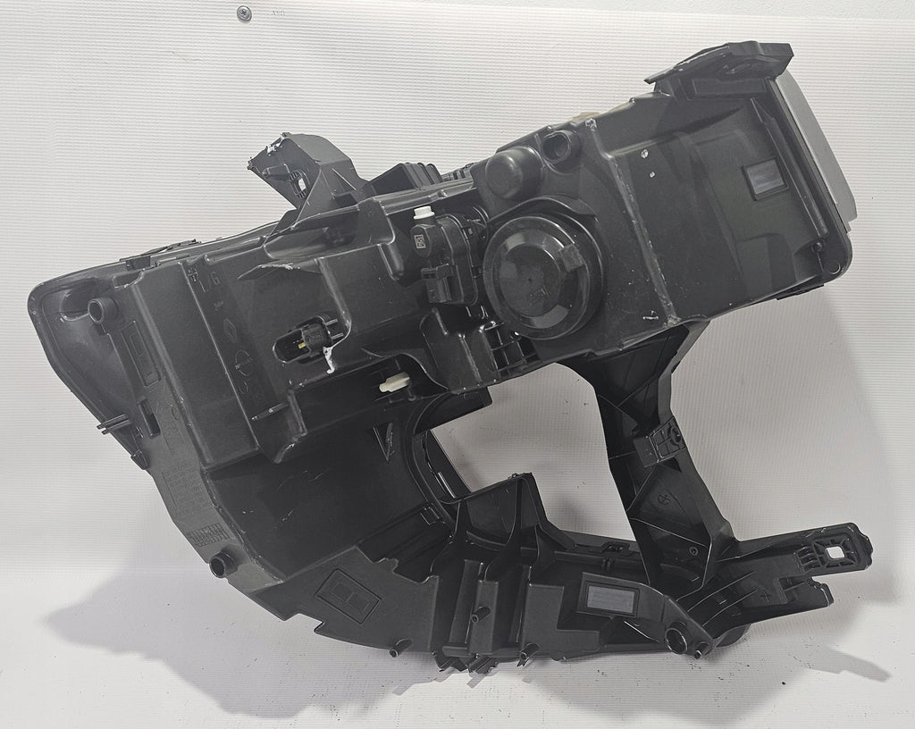 Frontscheinwerfer Nissan Interstar Master III 260609073R 2404181634 Links SCH7456309090uu