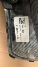 Laden Sie das Bild in den Galerie-Viewer, Frontscheinwerfer Hyundai I30 III 92102G4600 Full LED Rechts Headlight SCH2110460637xc