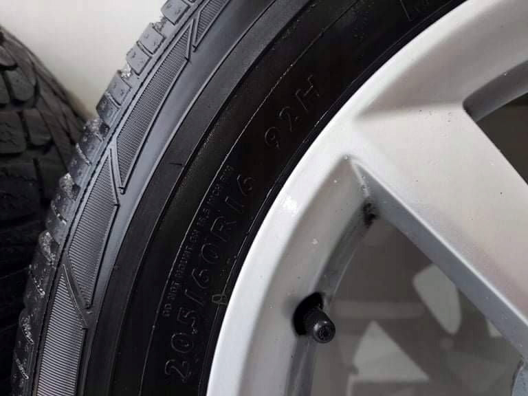 1x Alufelge 16 Zoll 7.0" 5x112 35ET Glanz Silber 8W0601025B Audi A4 B9 Rim Wheel FEL3880919803jn
