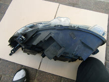 Laden Sie das Bild in den Galerie-Viewer, Frontscheinwerfer Peugeot Expert Rechts Scheinwerfer Headlight SCH2510424909vs