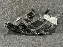 Laden Sie das Bild in den Galerie-Viewer, Frontscheinwerfer VW Transporter 7T1941082C Full LED Rechts Headlight