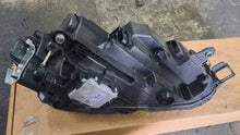 Laden Sie das Bild in den Galerie-Viewer, Frontscheinwerfer Skoda Superb I 3P1941015 Links Scheinwerfer Headlight SCH7722563978eb