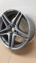 Laden Sie das Bild in den Galerie-Viewer, 1x Alufelge 19 Zoll 9.5&quot; 5x112 A2054012000 Mercedes-Benz A205 Rim Wheel