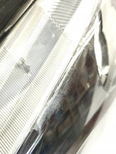 Laden Sie das Bild in den Galerie-Viewer, Frontscheinwerfer Mercedes-Benz Sprinter A9109060100 Rechts Headlight