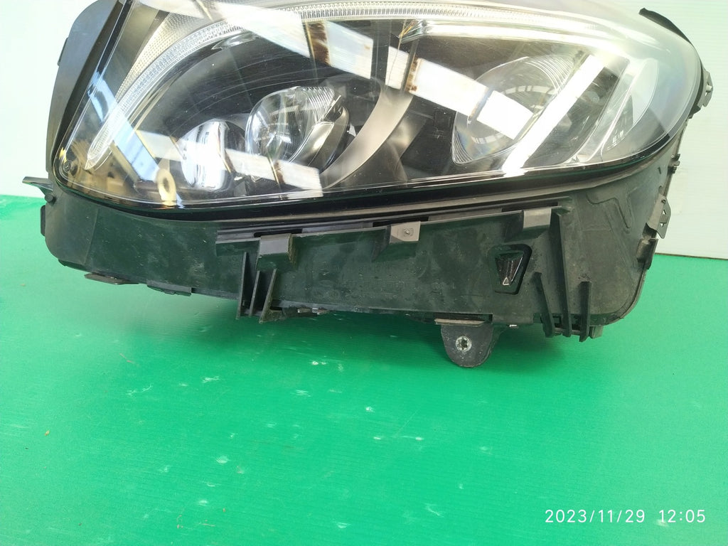 Frontscheinwerfer Mercedes-Benz Glc A2539065701 Ein Stück (Rechts oder Links) SCH9105136606kj