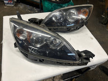 Laden Sie das Bild in den Galerie-Viewer, Frontscheinwerfer Mazda III Ein Stück (Rechts oder Links) Scheinwerfer Headlight