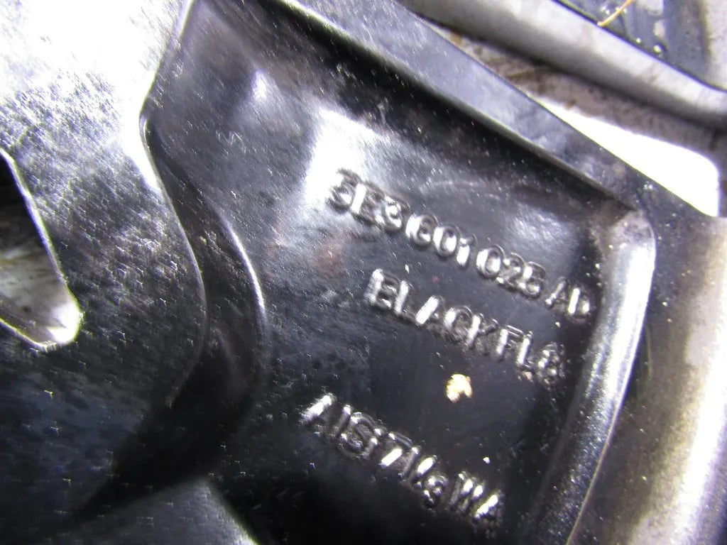 1x Alufelge 18 Zoll 7.5" 5x112 48ET Glanz Schwarz 5E3601025AD Mg Octavia 5e3 Iv