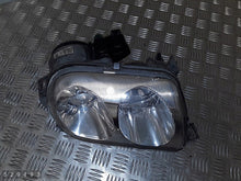 Laden Sie das Bild in den Galerie-Viewer, Frontscheinwerfer Alfa Romeo Spider 301144212 Rechts Scheinwerfer Headlight SCH3101240369bs