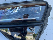 Laden Sie das Bild in den Galerie-Viewer, Frontscheinwerfer Skoda Karoq 57B941015F Links Scheinwerfer Headlight SCH8554947997hq