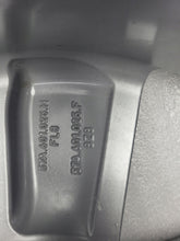 Laden Sie das Bild in den Galerie-Viewer, 1x Alufelge 17 Zoll 7.0&quot; 5x112 45ET Glanz 57A601025F Skoda Karoq Rim Wheel