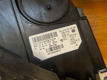 Laden Sie das Bild in den Galerie-Viewer, Frontscheinwerfer BMW 5 F11 F10 7203246 Xenon Rechts Scheinwerfer Headlight SCH2172000696wz