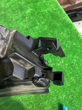 Load image into Gallery viewer, Frontscheinwerfer Toyota Hilux VIII Rechts Scheinwerfer Headlight SCH9946842669tp
