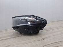 Laden Sie das Bild in den Galerie-Viewer, Frontscheinwerfer Mercedes-Benz W177 A1779064306 Links Scheinwerfer Headlight SCH6688506326gb