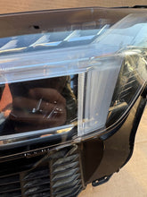 Laden Sie das Bild in den Galerie-Viewer, Frontscheinwerfer Polestar 2 I 32404655 Links Scheinwerfer Headlight SCH2772238918rr