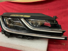 Load image into Gallery viewer, Frontscheinwerfer VW Arteon 3G8941082M 3G8941082M3G8941082M 3G8941082 Rechts SCH2402524968hl