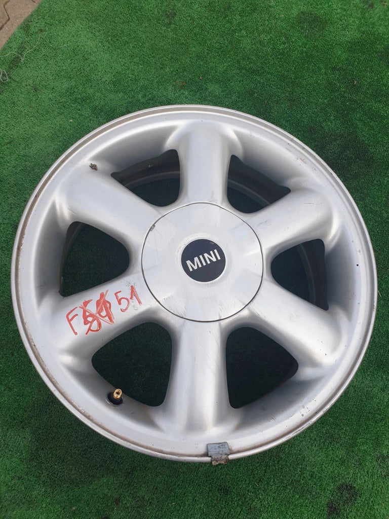 1x Alufelge 15 Zoll 4x100 6769405 Mini R56 Coupe Rim Wheel FEL7391970813od