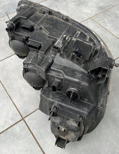 Laden Sie das Bild in den Galerie-Viewer, Frontscheinwerfer Mercedes-Benz W220 A2208202361 A2208260791 Links Headlight SCH1789777073lz