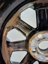 Laden Sie das Bild in den Galerie-Viewer, 1x Alufelge 15 Zoll 4.5" 5x100 35ET 42611-0H050 Toyota Aygo Rim Wheel FEL5175527728jj