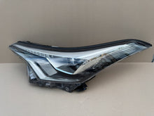 Laden Sie das Bild in den Galerie-Viewer, Frontscheinwerfer Toyota Chr C-Hr 81150-F4170-00 Full LED Ein Satz Headlight SCH1481309778xq