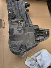 Laden Sie das Bild in den Galerie-Viewer, Frontscheinwerfer Renault Kadjar 260101096 Rechts Scheinwerfer Headlight SCH8524677697gs