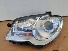 Laden Sie das Bild in den Galerie-Viewer, Frontscheinwerfer VW Touran 1T1941005B Halogen Links Scheinwerfer Headlight