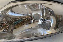 Laden Sie das Bild in den Galerie-Viewer, Frontscheinwerfer Ford WR2A13006 Links Scheinwerfer Headlight