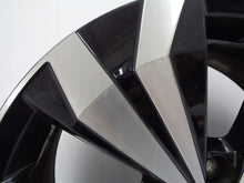 Laden Sie das Bild in den Galerie-Viewer, 1x Alufelge 17 Zoll 6.5" 5x100 39ET Glanz Silber 2GM601025M Mg T-Cross Rim Wheel FEL8938044541in