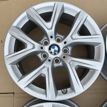 Load image into Gallery viewer, 4x Alufelge 17 Zoll 6.5" 5x112 39ET Glanz Silber 6856076 BMW X1 F48 Rim Wheel FEL1732835739rq