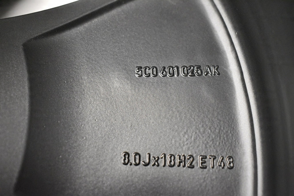 4x Alufelge 18 Zoll 8.0" 5x112 48ET Glanz Schwarz 5C0601025AK VW Beetle